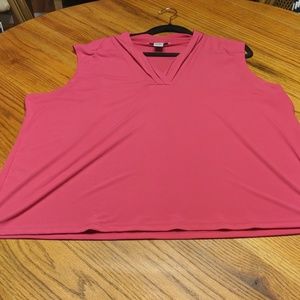 Fuscia sleeveless tank